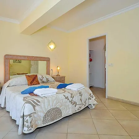 Villa Palomar Callao Salvaje